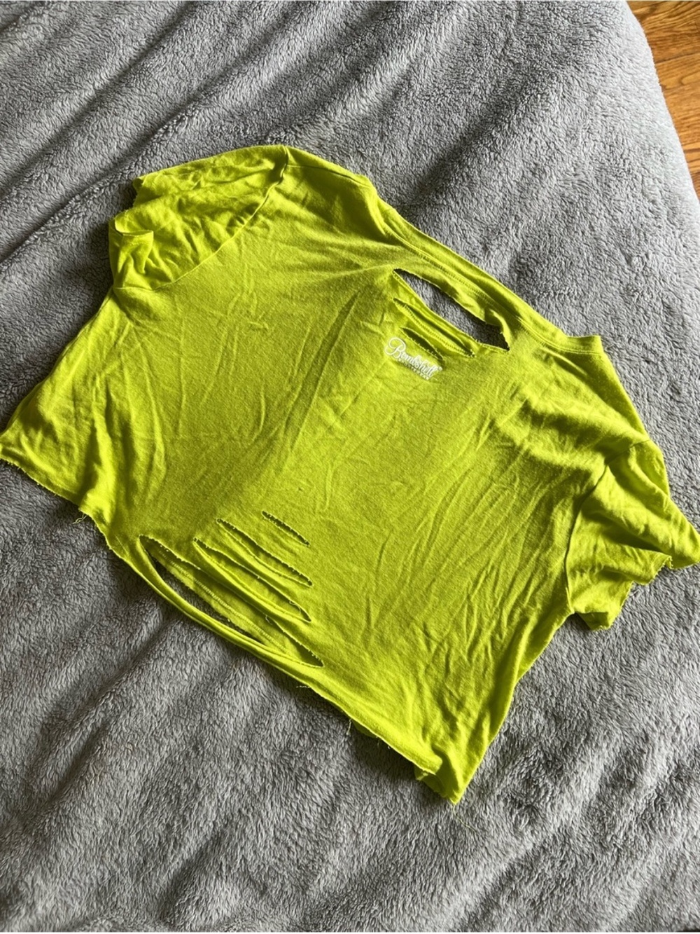Bombshell Sportswear Yellow Distressed Crop Tee Small